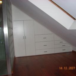 Usługi stolarskie - meble kuchenne szafy wnękowe garderoby pawlacze